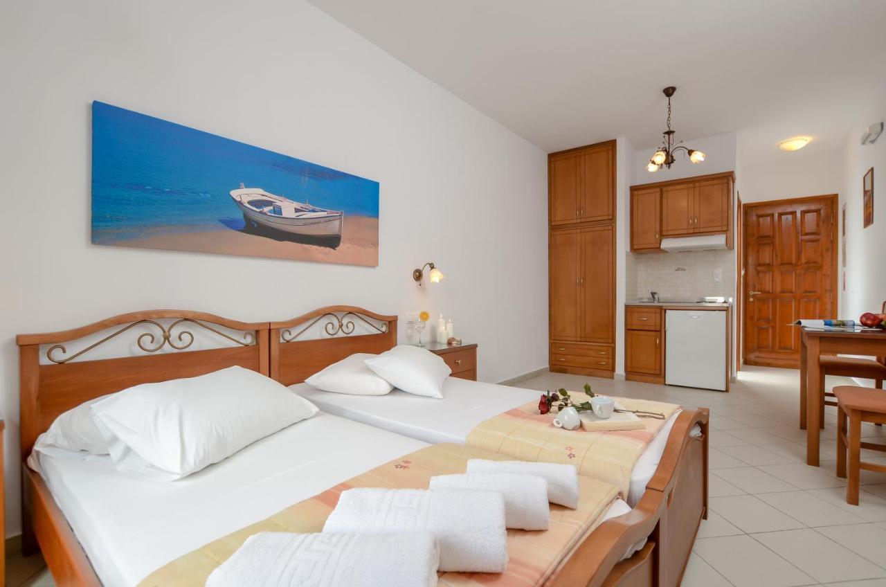 Dolphin Studios Agia Anna  Екстер'єр фото