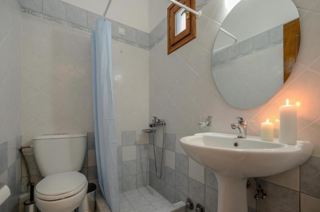 Dolphin Studios Agia Anna  Екстер'єр фото